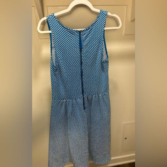 ANTHROPOLOGIE Maeve Textured Caldera Dress Blue White Polka Dot - Size M - Picture 2 of 3